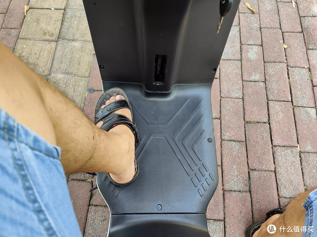 五菱电动汽车测评怎么样,五菱新能源电动汽车评测