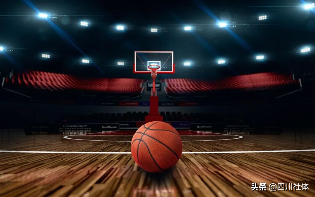 打篮球可以让我们变得健康和强壮,篮球比赛的超燃身体对抗