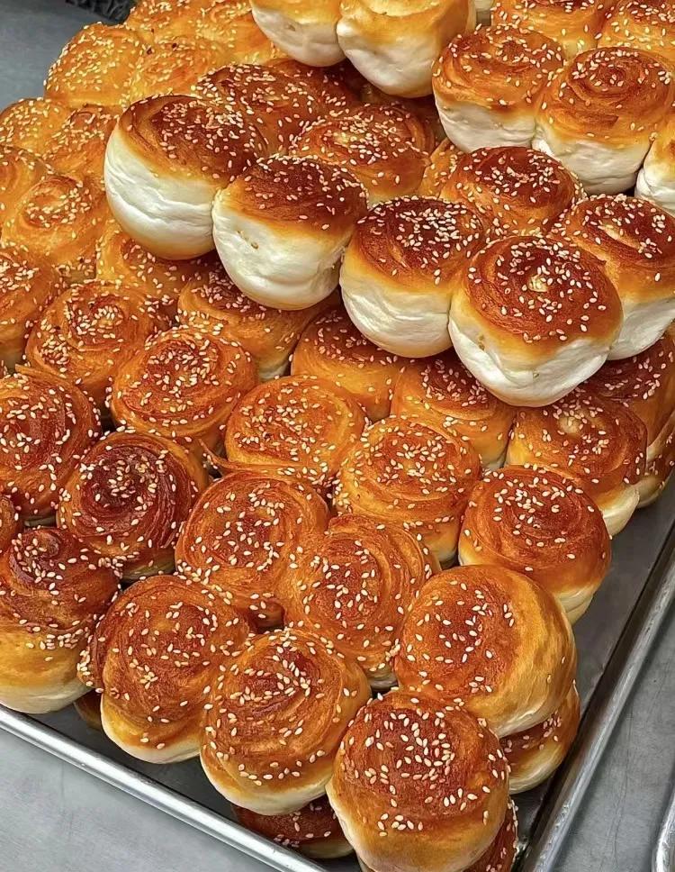 老年人更要多食用润肺食物,中老年人适合喝的寒咳润肺的汤