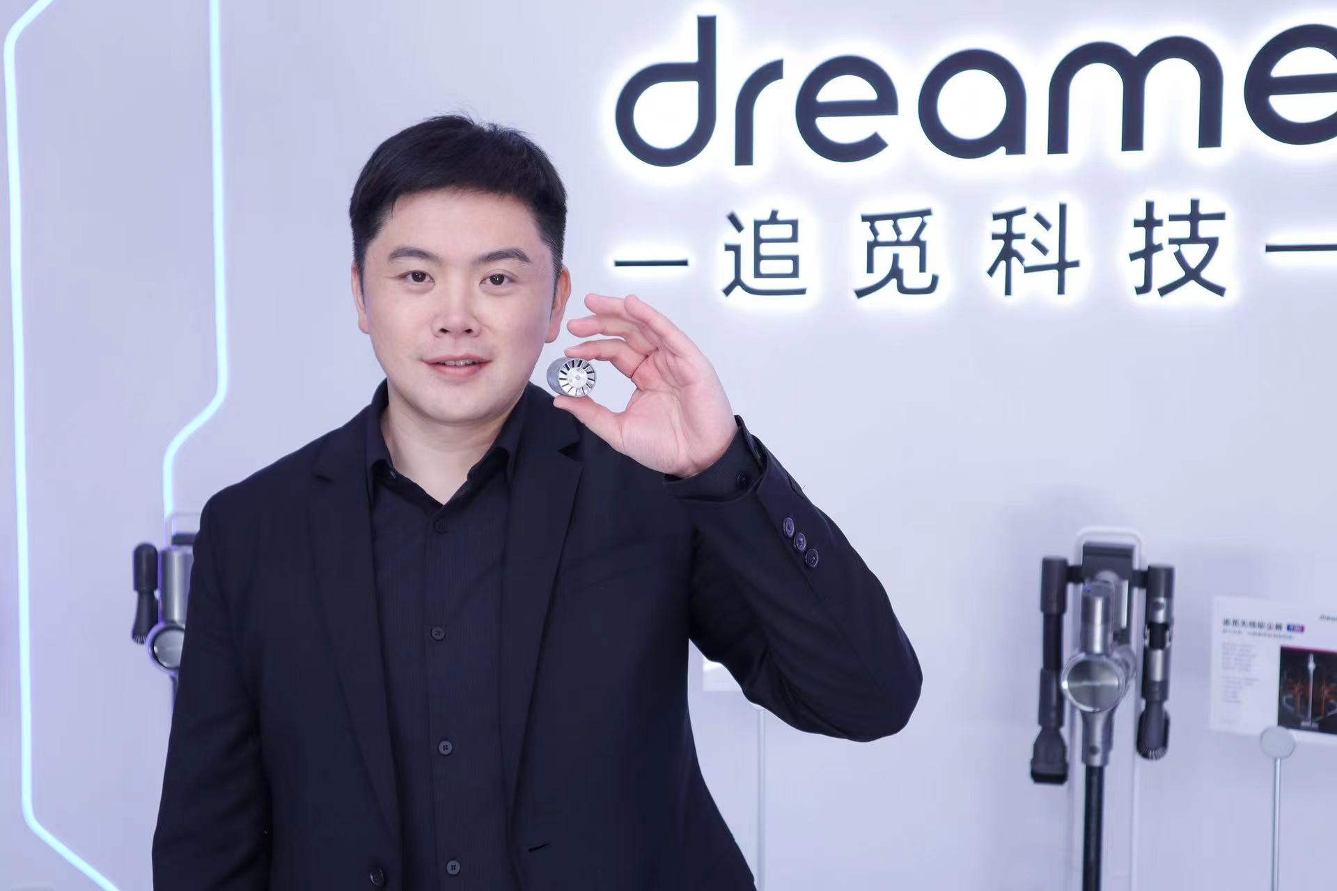 当造飞机的“狂人”去扫地|创新者Innovator