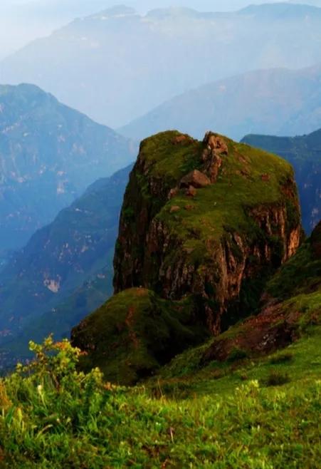 目前云南昭通有多少作家,昭通十大作家