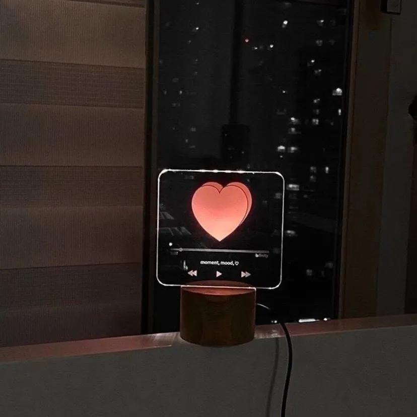 下次见你一定谈笑风生不动情,下次再见只想谈笑风生不动情