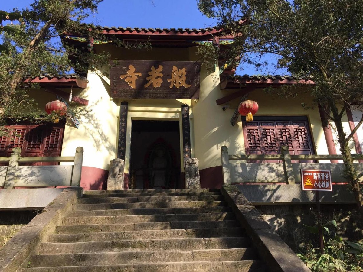 2004年吉林寺庙挖出无名头骨，惊动中央：是失踪62年的抗*总联**司令