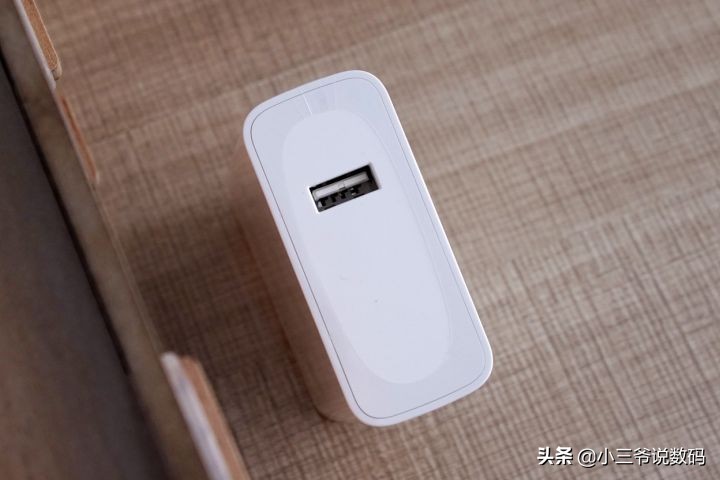 vivo快充和iqoo闪充通用吗,vivoiqoo充电器推荐闪充
