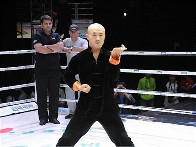 武僧一龙多有钱的视频,武僧一龙打网红出场费多少钱