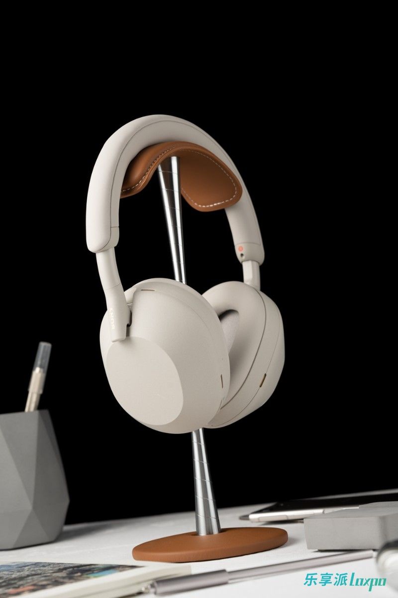 索尼头戴式降噪耳机wh-1000xm5,索尼wh1000xm5和boseqc45哪个好