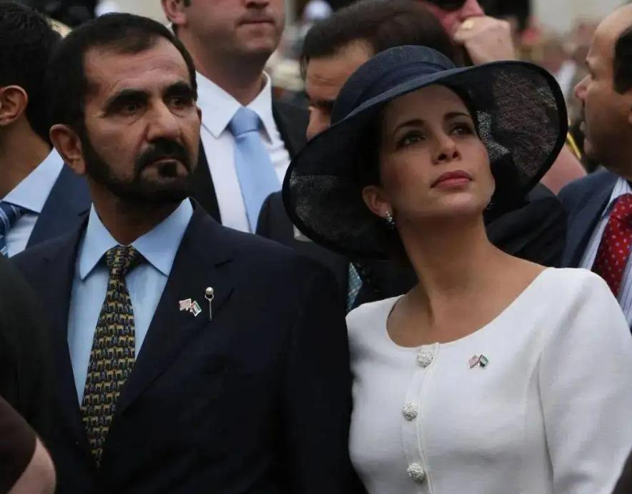 迪拜赫德王妃：20箱珠宝当聘礼，金屋藏娇42年，哈雅都斗不过她