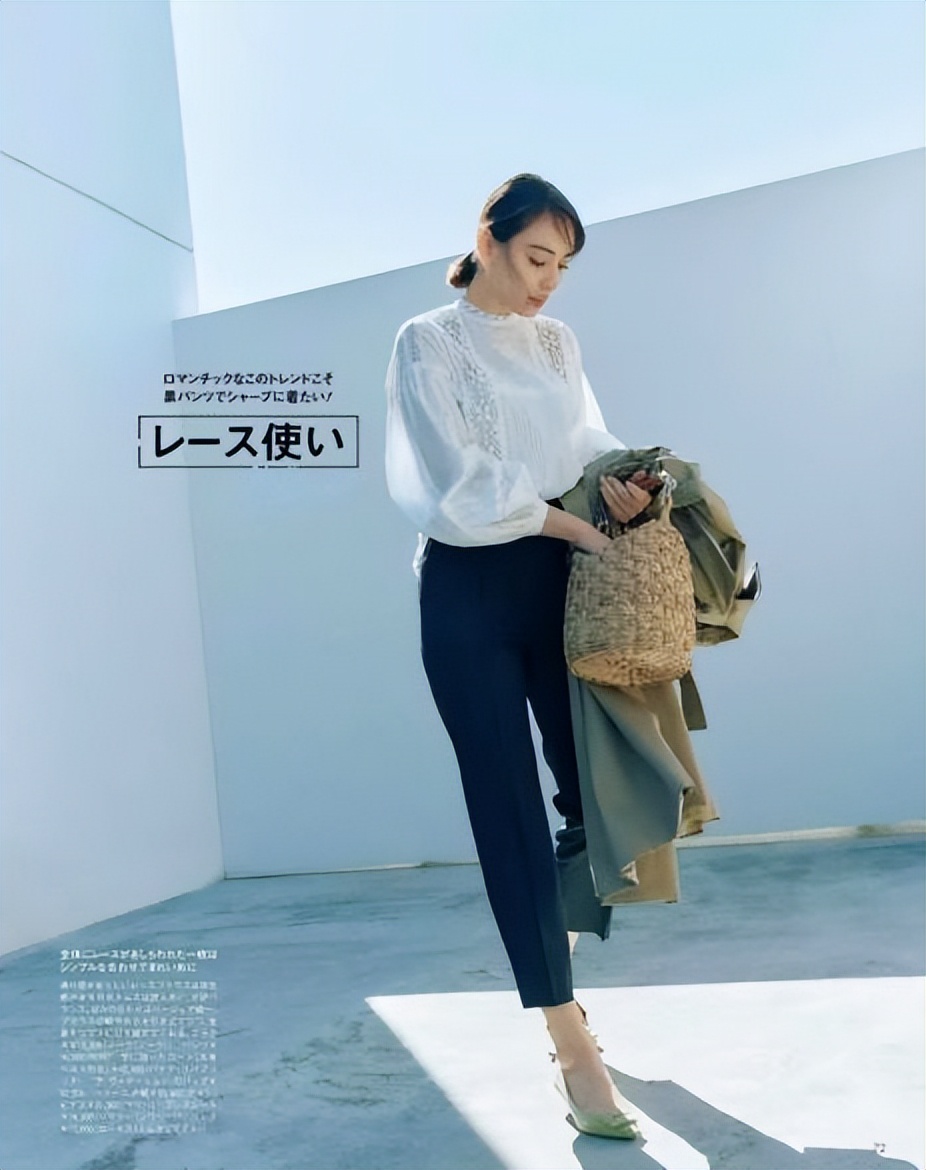 会穿衣的40岁女人越来越美！日系衬衫的穿搭，才是她们减龄的秘诀