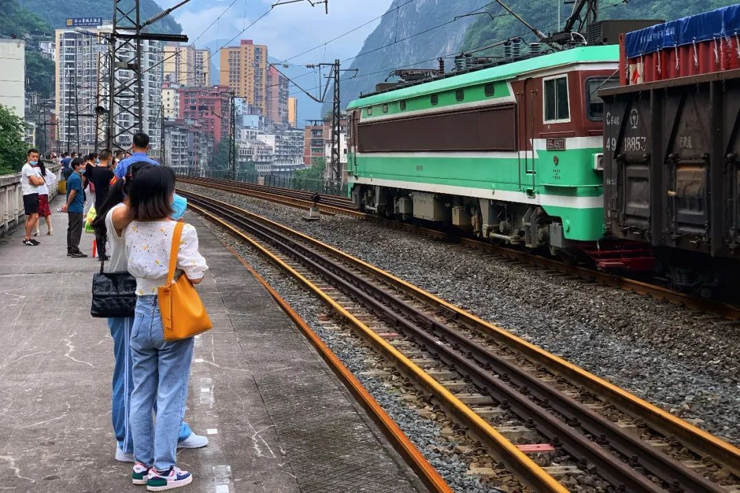 云南盐津县城在哪条江边,云南盐津县城视频