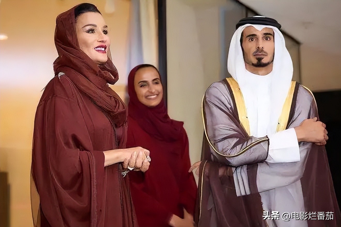 卡塔尔王太后配饰价格,卡塔尔王太后佩戴价值200万的胸针