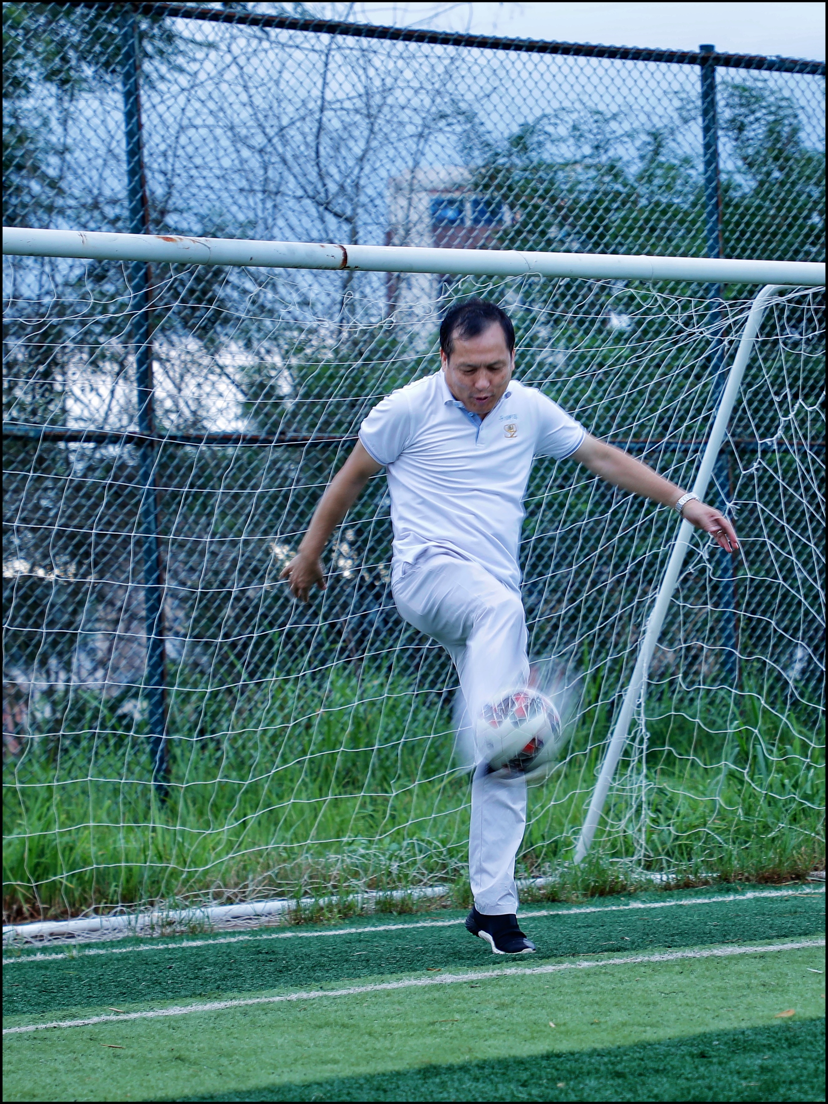 狮爱阳光·筑梦绿茵深圳狮子会公益足球助学活动走进龙川