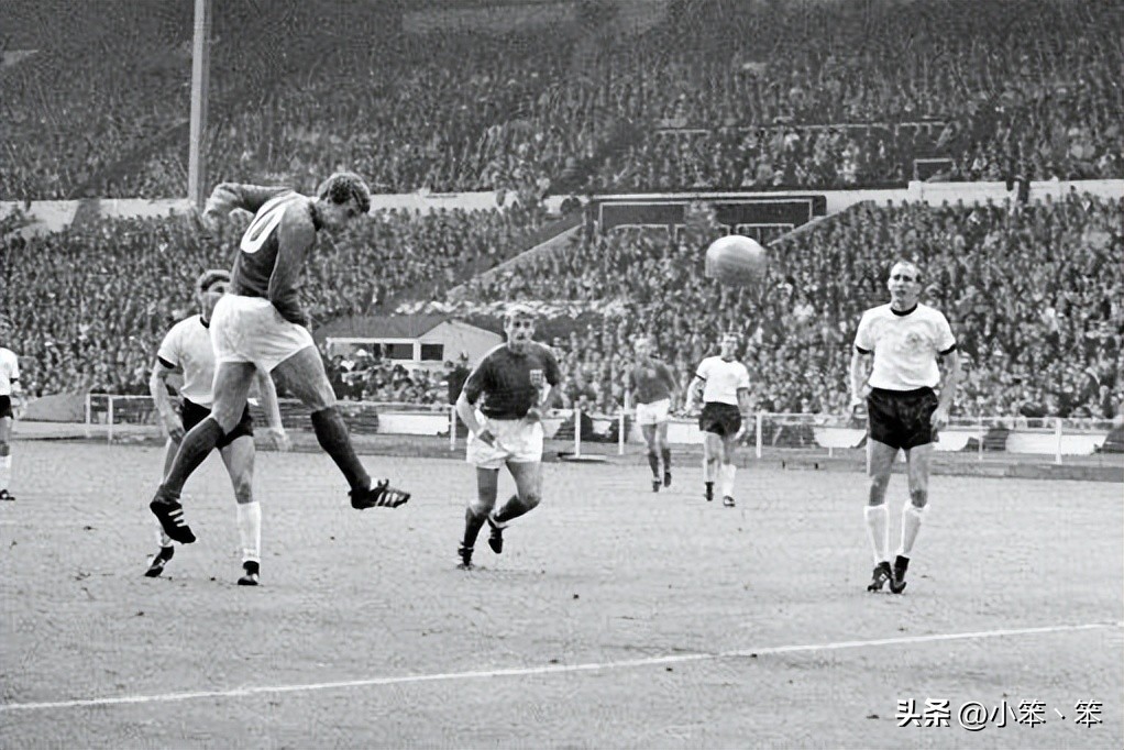 足球来自于哪个国家是谁发明的,外国人也认为足球是中国发明的么