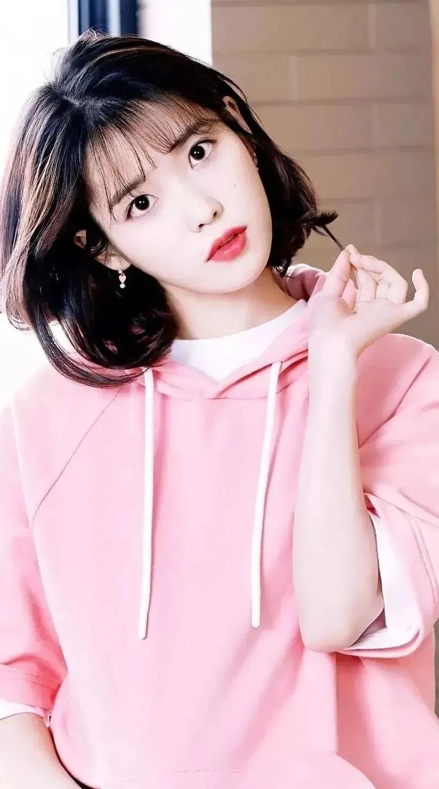 姹紫嫣红霞笼雾，佳酿温馨浅浅歌