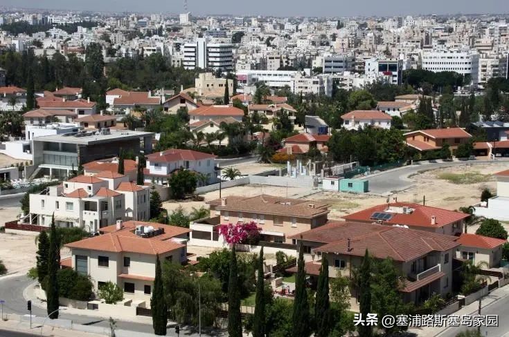 2022世界乱局中，岛国塞浦路斯经济一枝独秀？