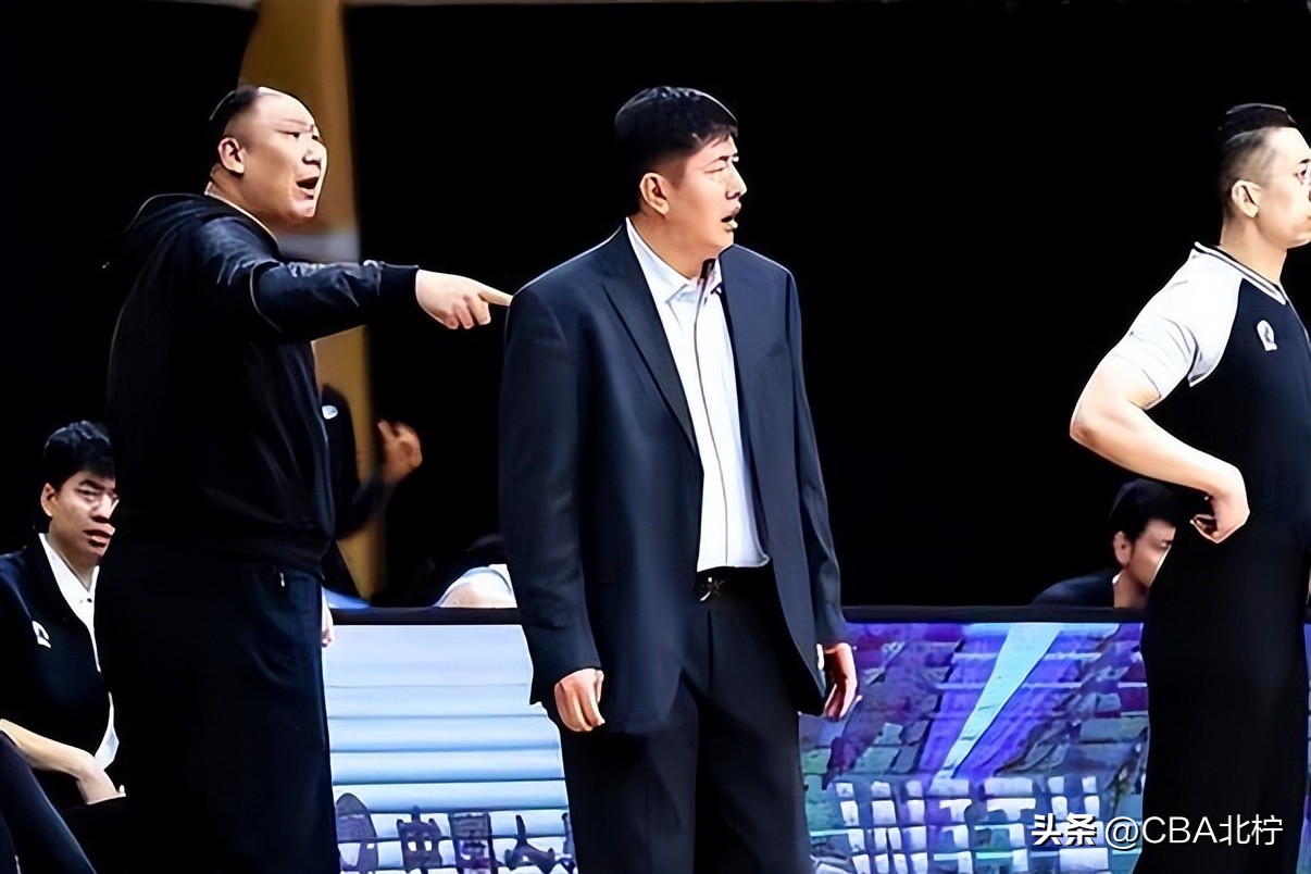 杨鸣谈山东队交易,cba三冠王新消息