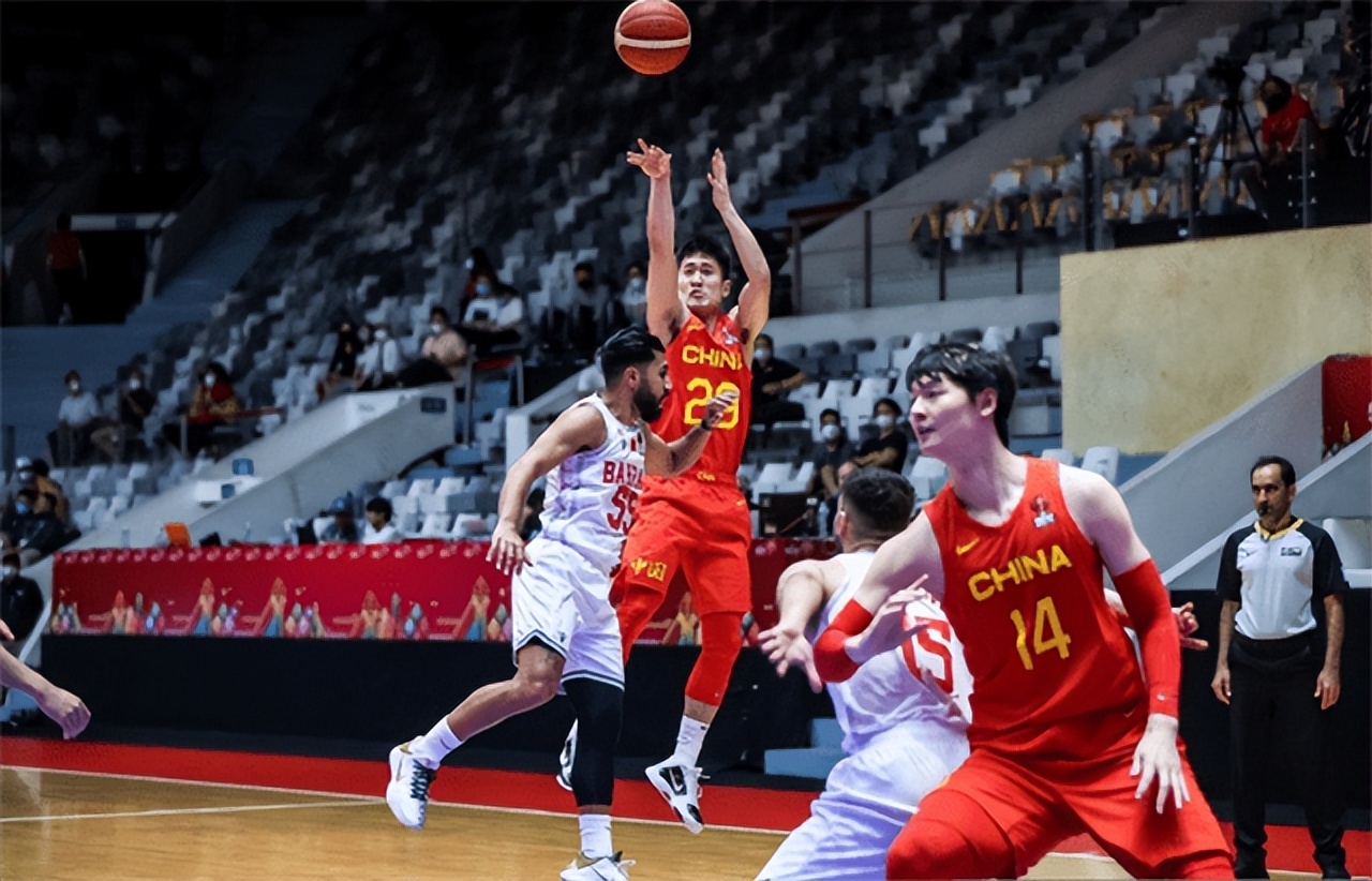 中国男篮黄金一代首发五虎现状：当官、当教练，只有他还在坚持