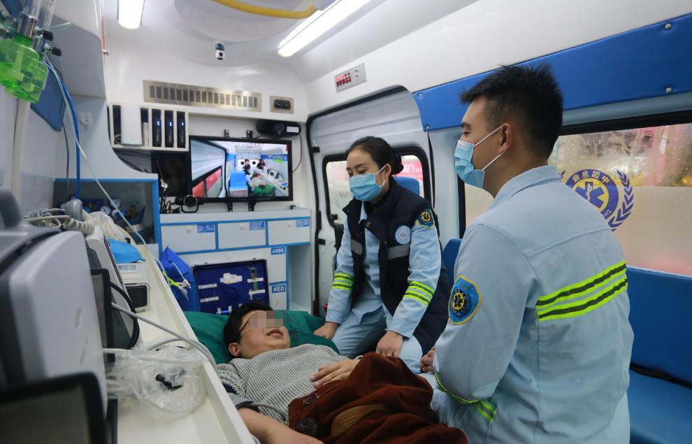 警车和消防车免费，凭啥救护车需要收费？收的钱流到了哪？