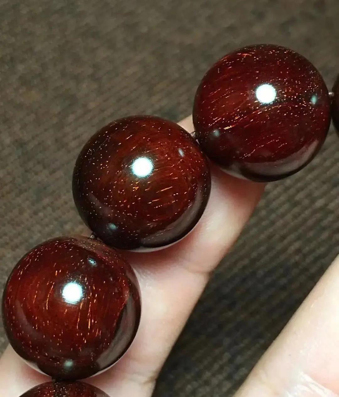 新手入手小叶紫檀,新手入坑的手串