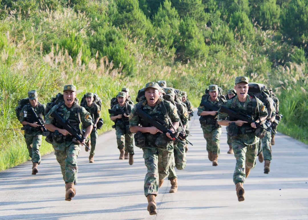 起床号,起床了努力活成更好的自己