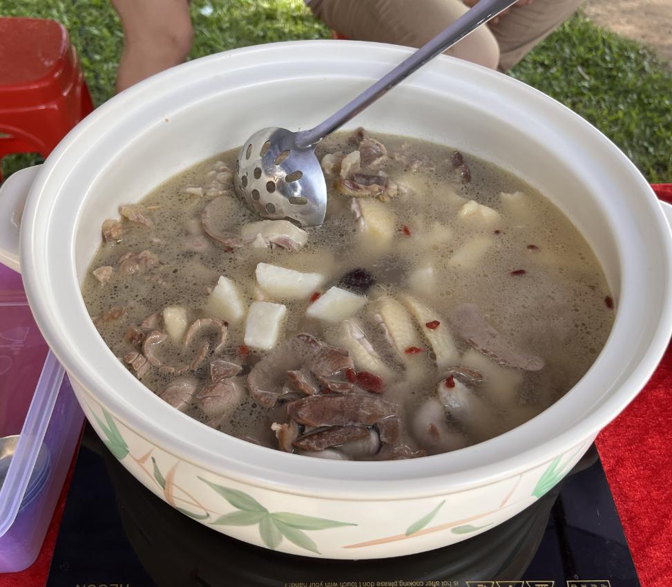 “美味封不住宴遇杏花鸡”！他们共聚一堂为杏花镇乡村振兴出谋献策