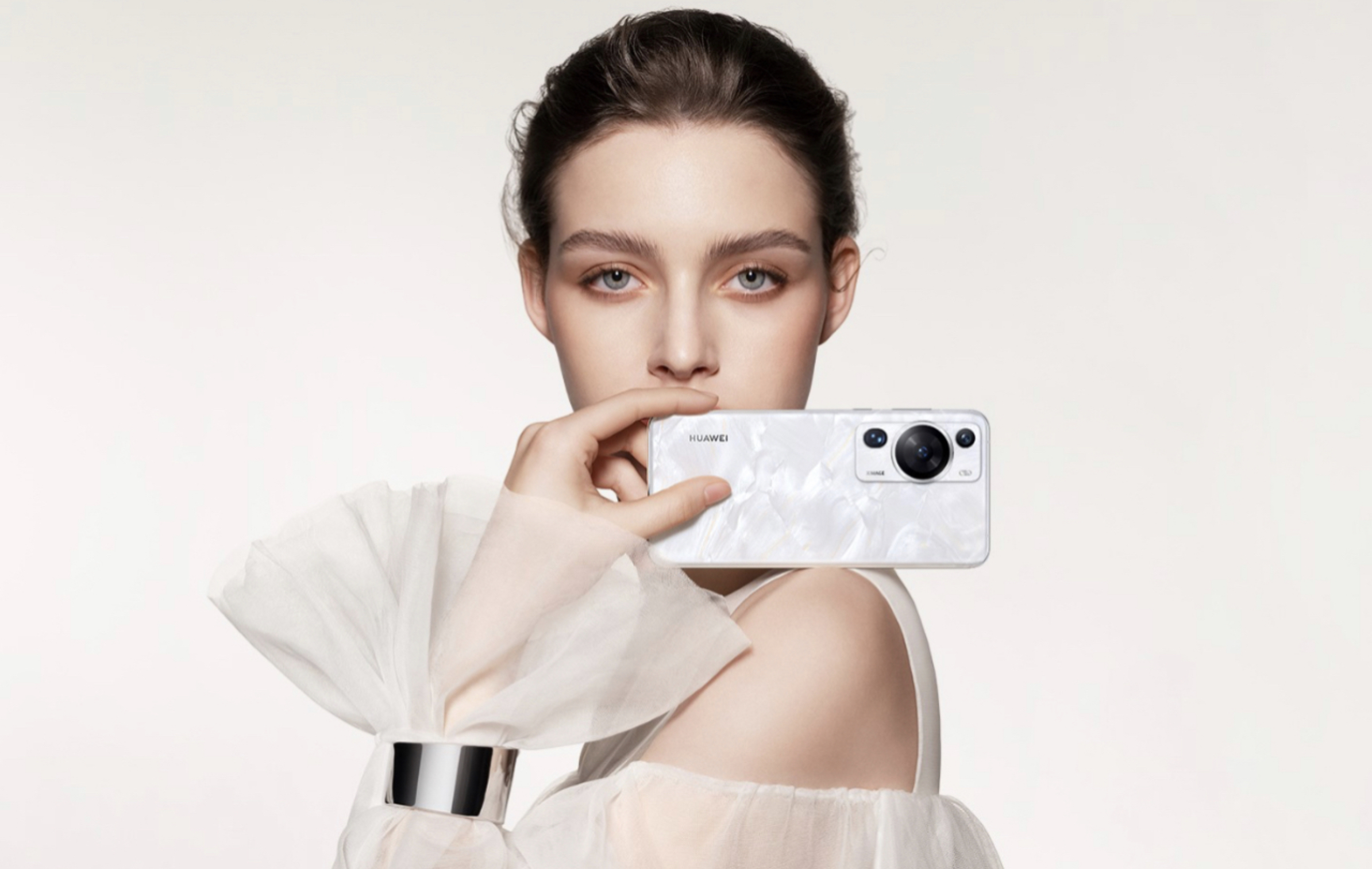 华为p60与小米13哪个值得入手,华为p60和小米13实际体验哪个更好