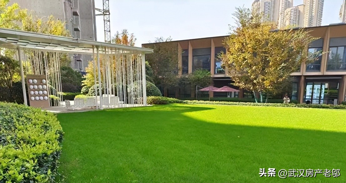 南湖主城区16999起，区域独苗无对手，价格倒挂几K？