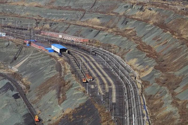 亚洲第一天坑是什么矿,亚洲第一坑煤矿图片