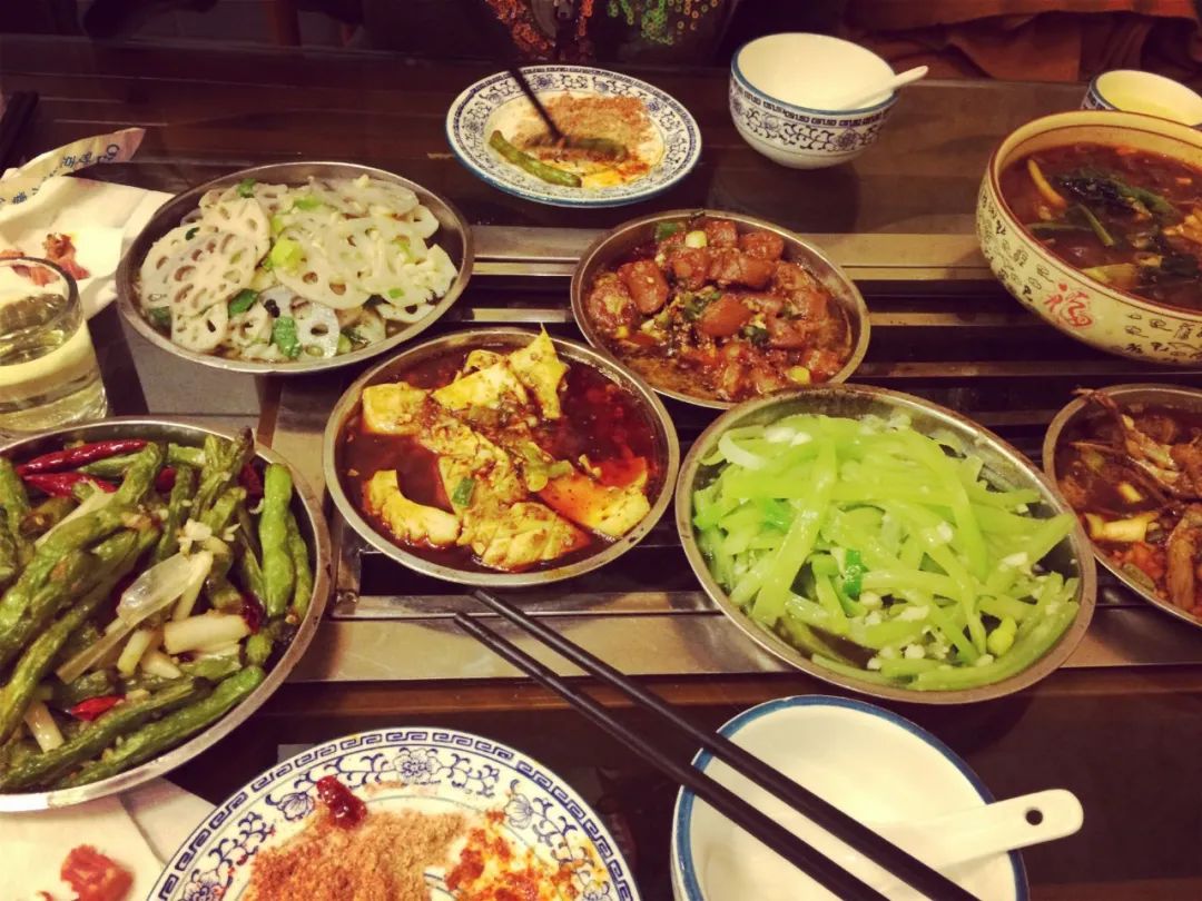 江油哪里看月亮好,江油夜晚风景