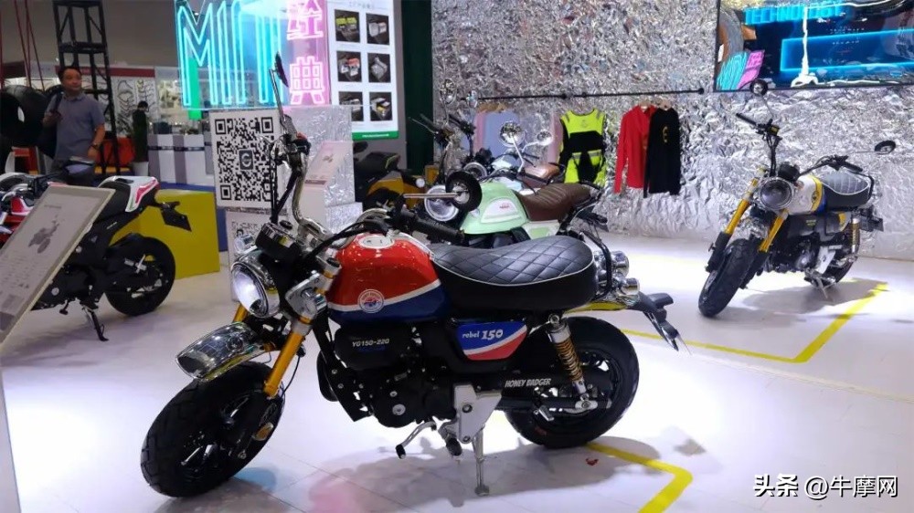 四缸仿赛双缸街车首亮相这届摩博会银钢有看头