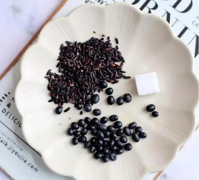 自制小零食简单又好吃教程,怎么做又简单又好的小零食手工