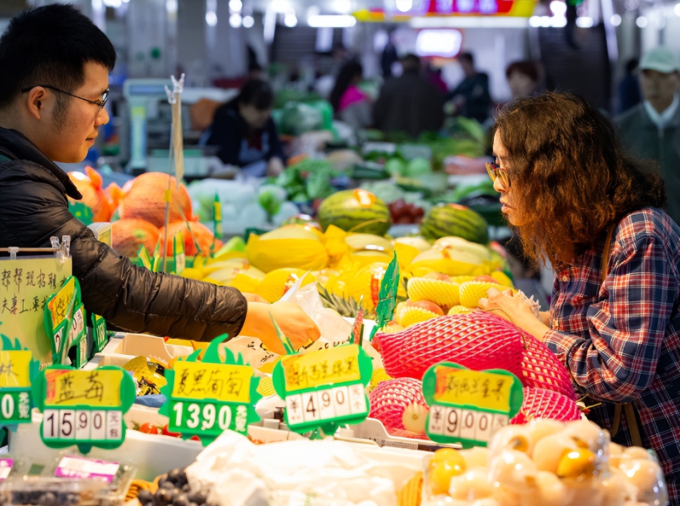 工资要提了，发改委这次太厉害，终于明白怎么样让老百姓多花钱了