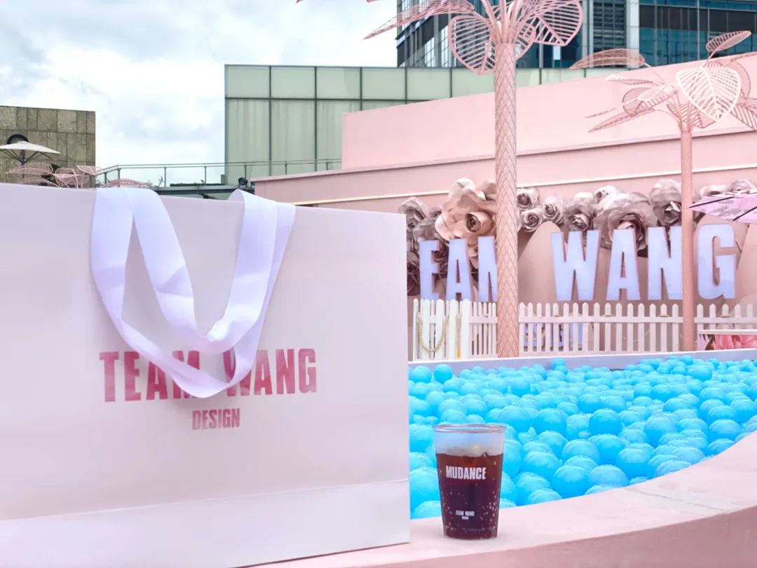 同样是快闪店，看燕京啤酒、PUMA、唐老鸭5大品牌如何玩出新高度