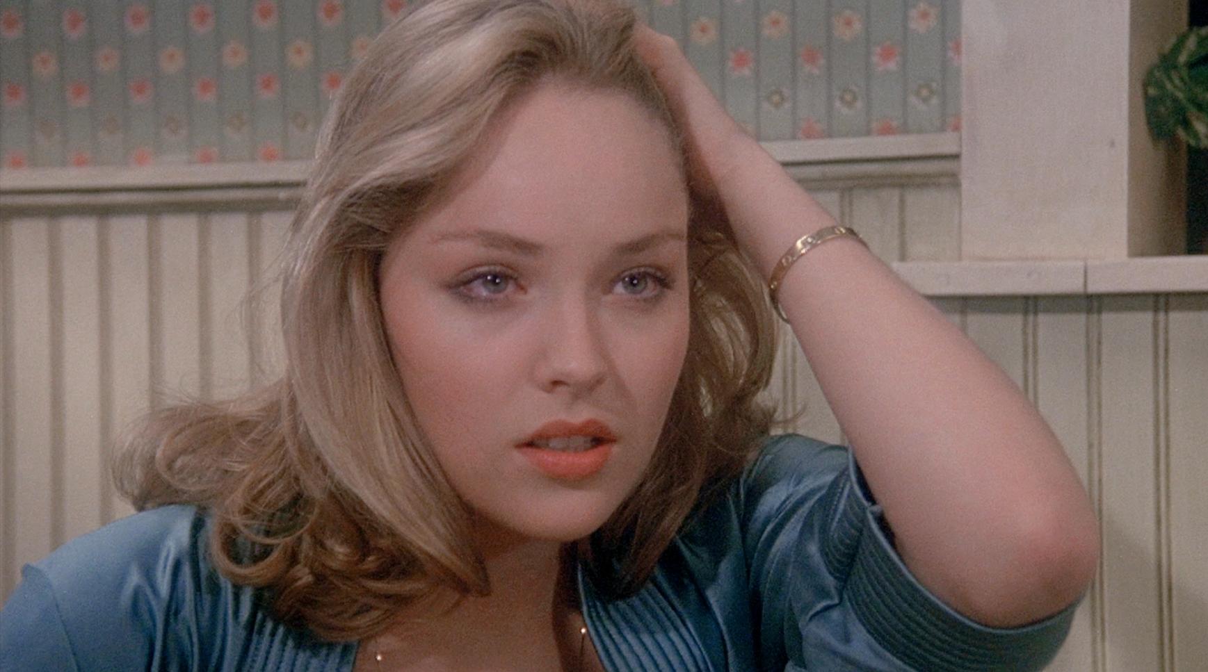 莎朗斯通六部电影,十部惊艳大片莎朗斯通