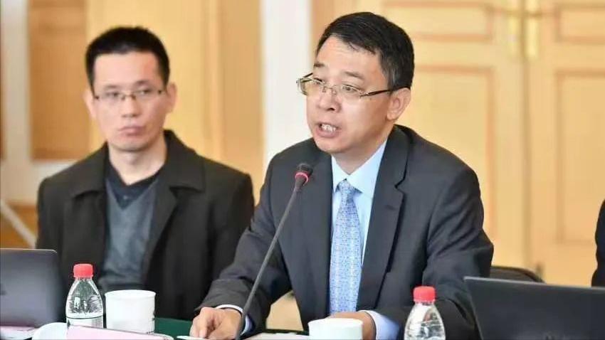 董少鹏中国投资机构,董少鹏股市视频