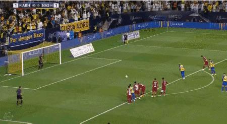 c罗五大联赛最后一个任意球,c罗梅开二度精彩进球助球队逆袭