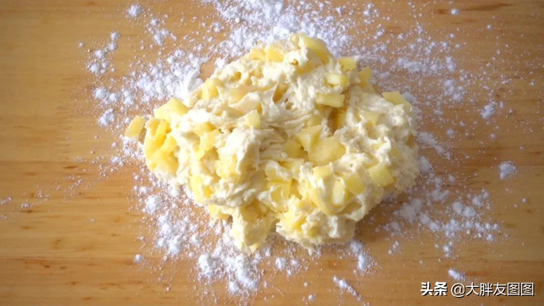 苹果怎么做外酥里软,苹果这样做好吃得停不下来