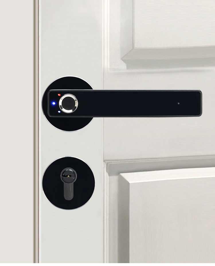 智能锁锁不住外面可以直接打开,被智能密码锁锁在家里怎么办