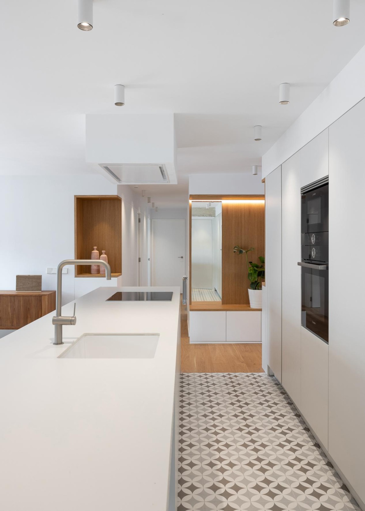 学了她家电视柜、橱柜一体化，发现不是一般显大，比多买20㎡划算