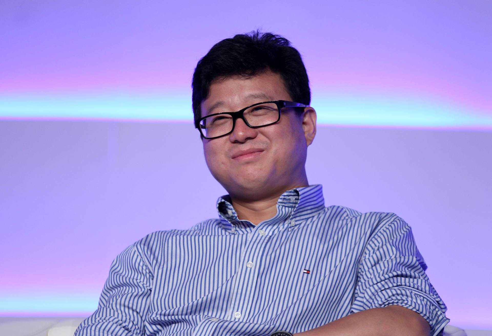 17岁上北大的他,他十七岁考上清华22岁生子