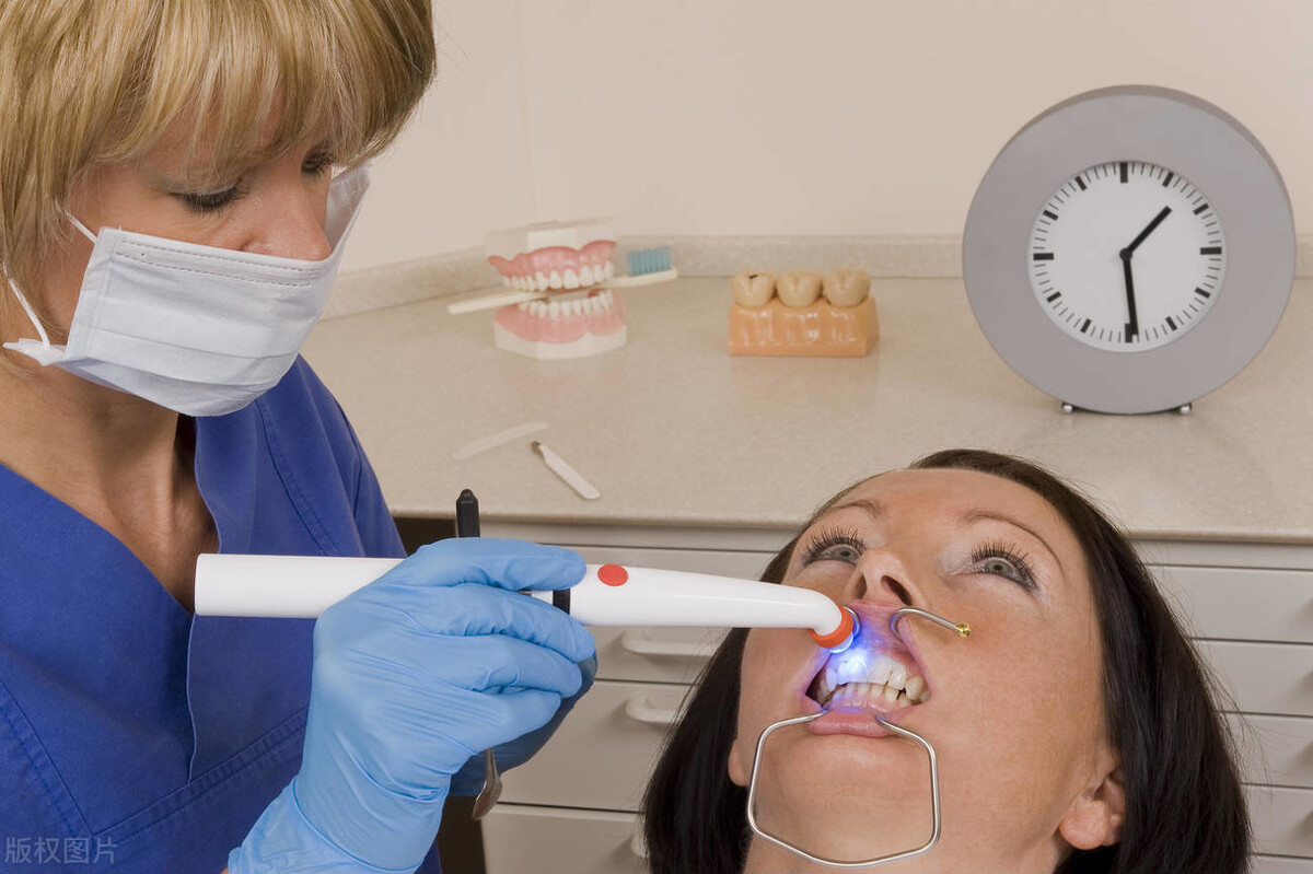 心脑血管疾病患者牙龈出血,老人牙龈出血是什么疾病