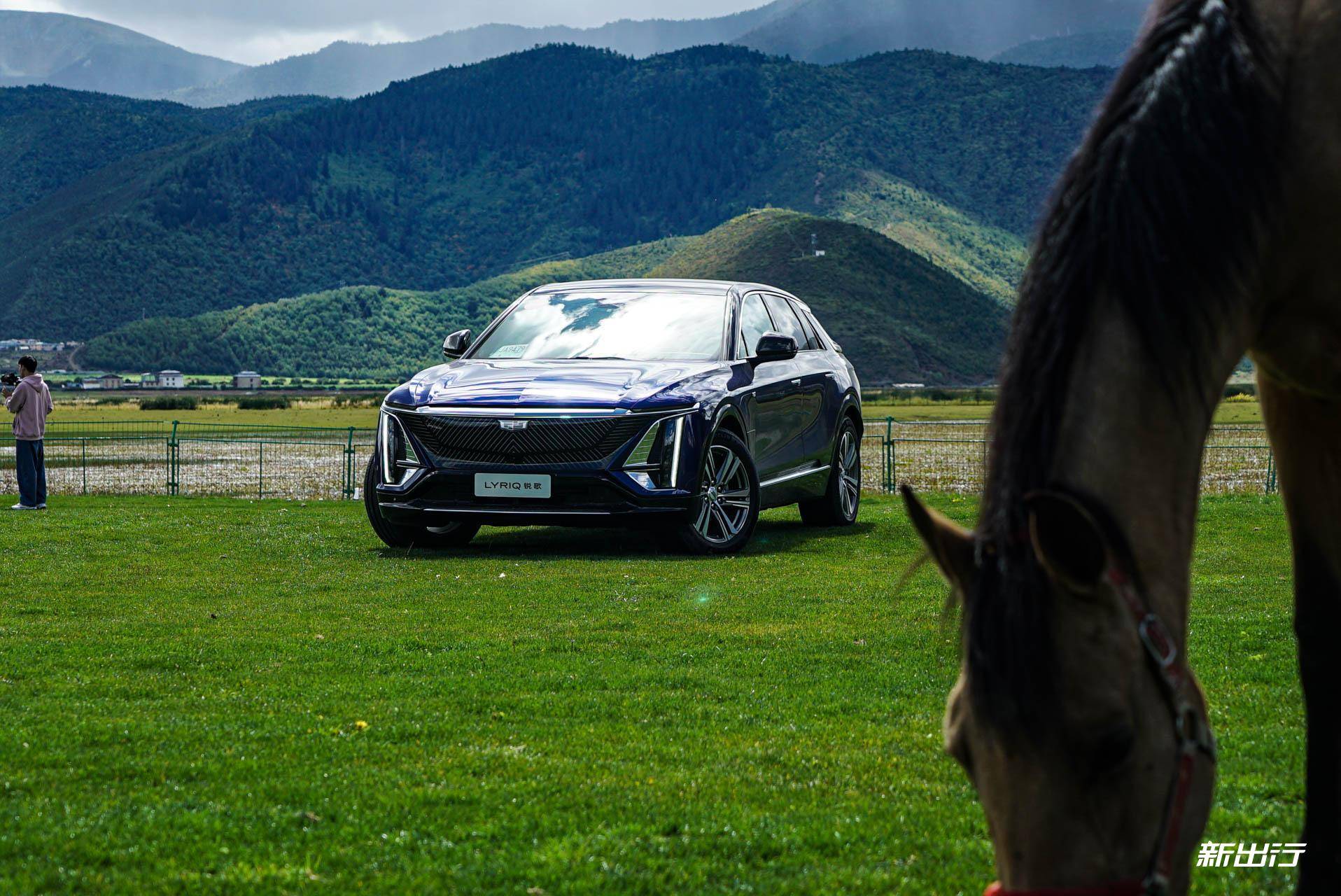 跨山越水原唱完整版,跨山越水