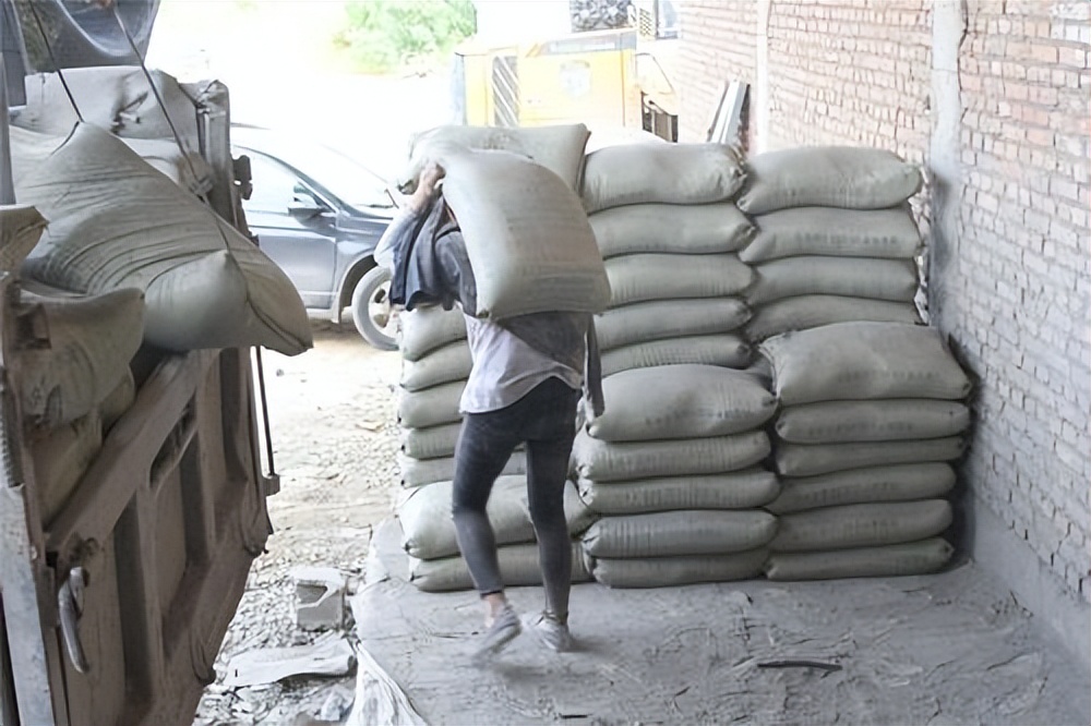 水泥的寿命到期后房子会怎样,水泥到期后会倒塌吗