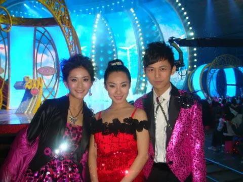 刘璇什么时候退役的 (体操冠军刘璇夺冠的艰难过程)