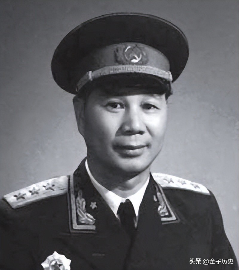 抗日女兵被包围,女兵被国军抓捕