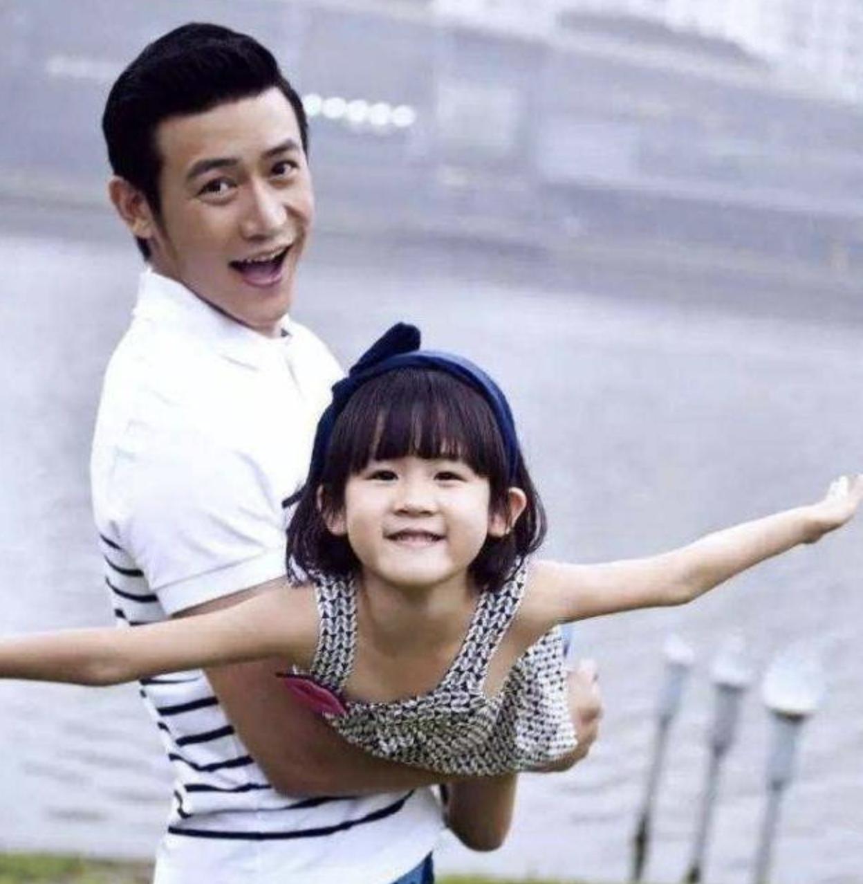 陆毅14岁大女儿获赞最美星二代，才艺令人惊艳，四口人共用一张脸