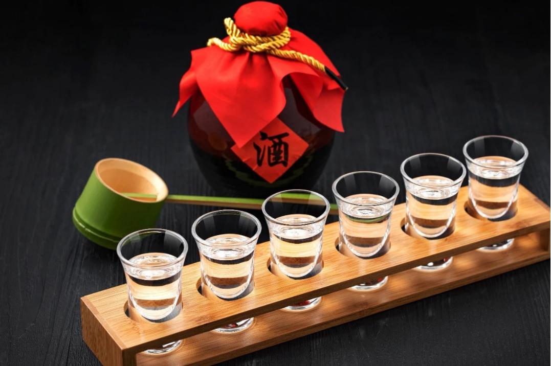 北京红星二锅头对比牛栏山二锅头,红星二锅头酒和牛栏山二锅头