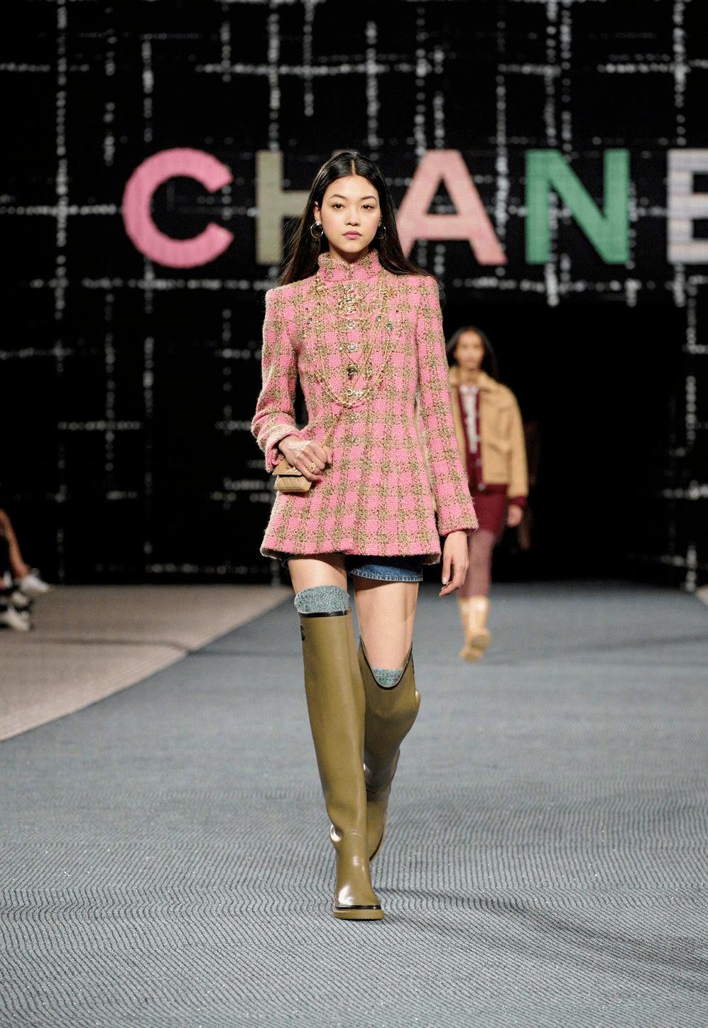 戴安娜、凯特、泫雅、坎爷都在穿！只要7000块，就能收获同款洋气