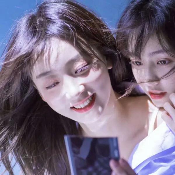 官宣闺蜜文案带有照片,官宣闺蜜二人素材图片