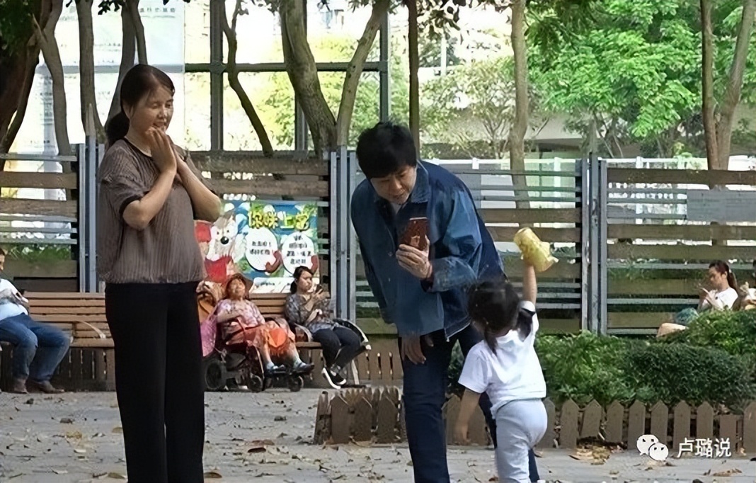 天王隐藏的“大老婆”，把持20亿财产，一生不婚不育，图的是啥？