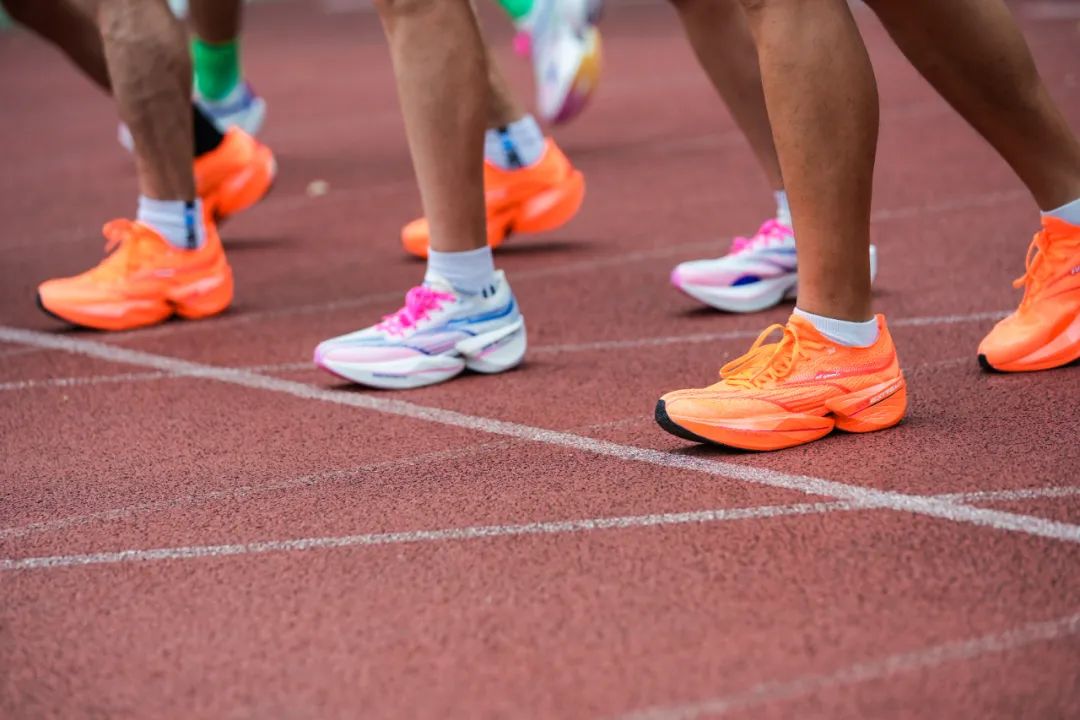 361飞飚future1.5可以跑100米吗,361飞飚future1.5跟飞燃3.0哪个强